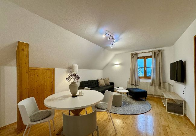 Apartment in Dornbirn - Charmantes Bauernchalet "Alois" 301