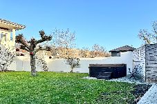 House in Lustenau - Ferienhaus 80er - Liebe mit Whirlpool