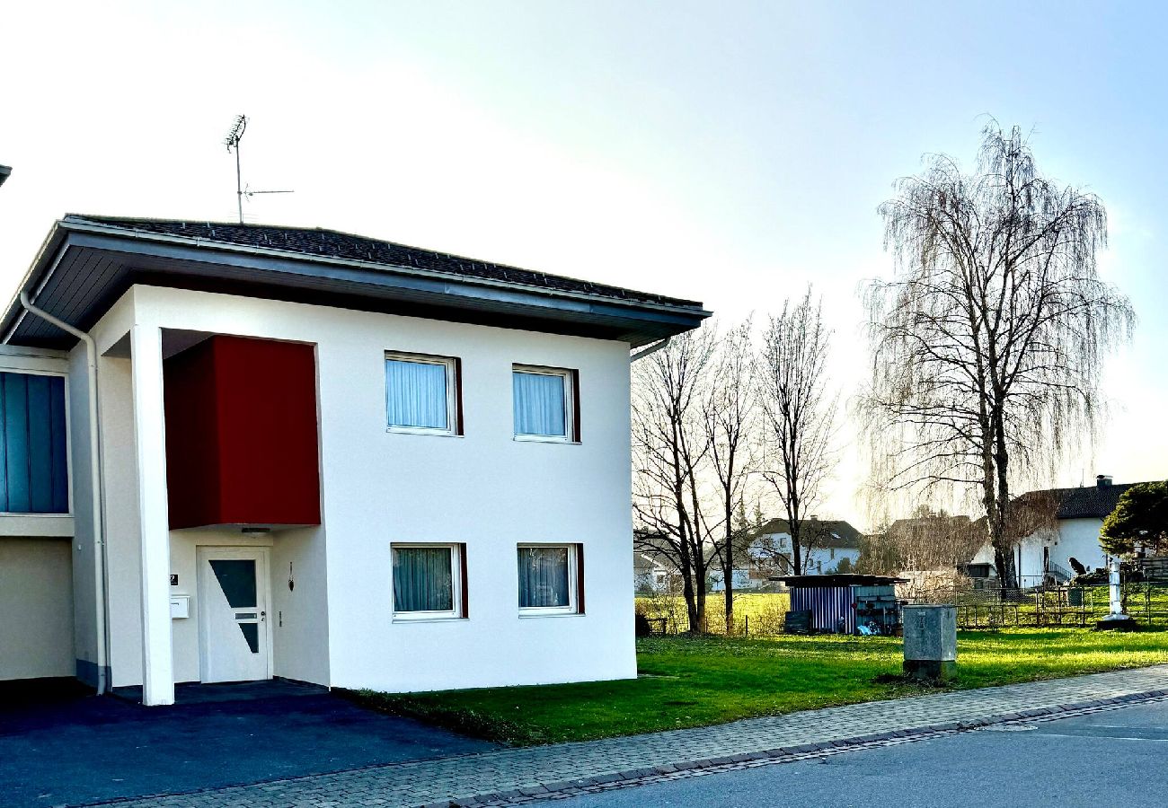 Ferienhaus in Lustenau - Ferienhaus 80er - Liebe mit Whirlpool